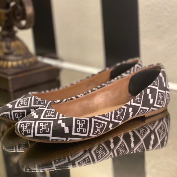 Black & White Geometric Tribal Print Ballet Flats - Picture 8 of 9